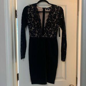 Lulus lace dress size small. Beautiful. New, with tags.